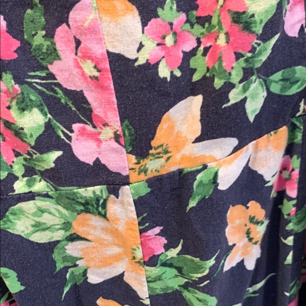 Old Navy Floral Sleeveless Dress. Ruched back. NWT. Size XL - Picture 5 of 8